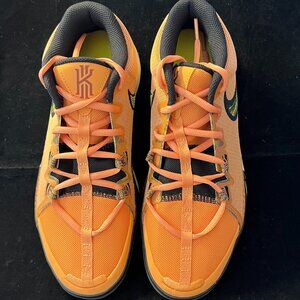 Nike Kyrie Flytrap 6 Orange Trance Yellow Strike NWOT M 9 W 10.5